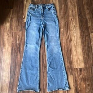 Old Navy size 6 tall Perfect condition flare jeans